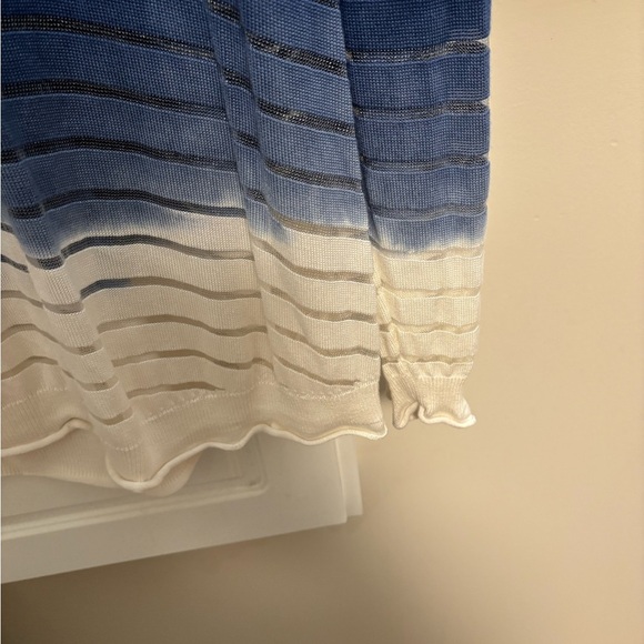 Ladies top size 1x no brand tag or size tag - Picture 5 of 5